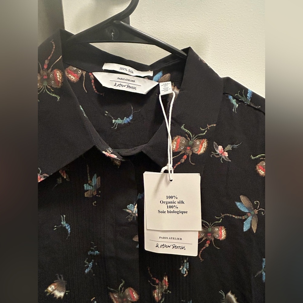 &Other Stories pintuck floral insect print 100% silk button down shirt blouse - Picture 3 of 3